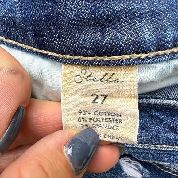 BKE Stella Distressed Stretch Blue Jean Shorts Size 27 ABK1930 - Picture 5 of 9